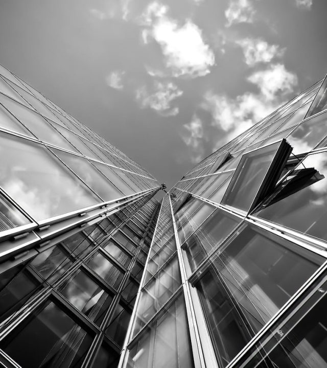 تأسست المؤسسة منذ عام 1985م